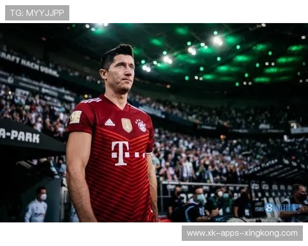 莱万精细脚下配合让拜仁前场调度更加顺畅