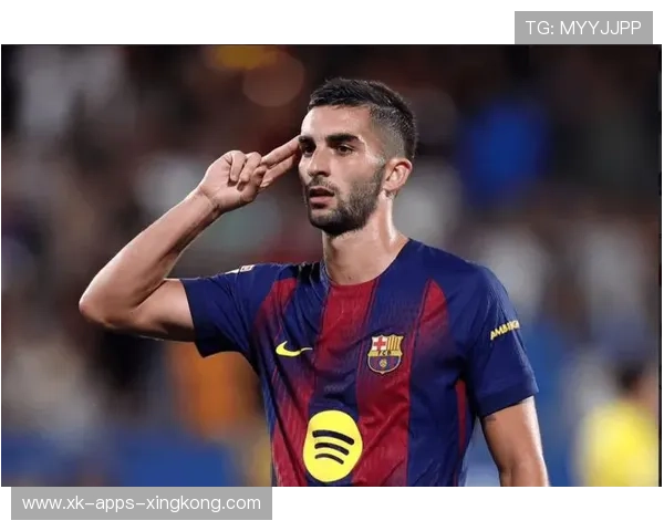 费兰托雷斯高速插上迎球推射极具威胁：前场速度艺术的现实写照