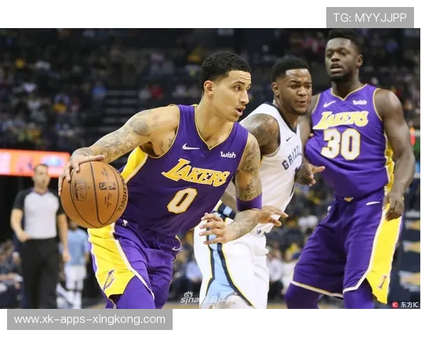 湖人内线补篮成为球队逆转关键